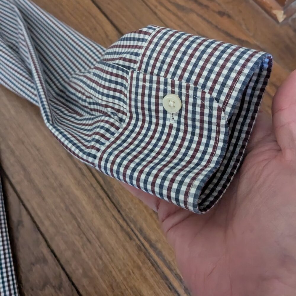 Button down shirt - Picture 2 of 4